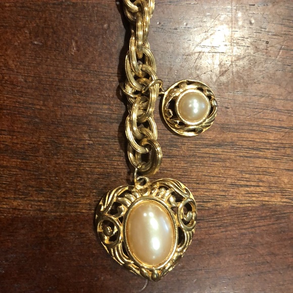 Vintage Richelieu Heart Pendant Bracelet - Picture 3 of 3